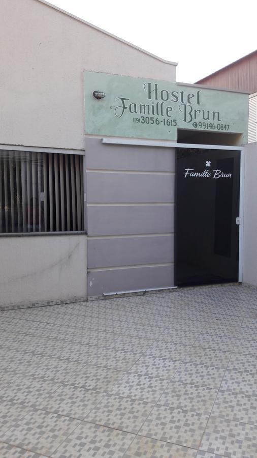 Hostel Famille Brun Trevo São João da Boa Vista エクステリア 写真